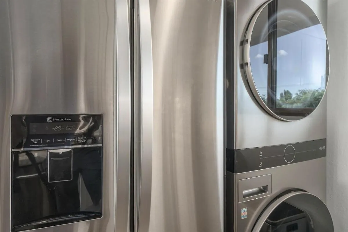 Holiday home Chic Condo— Renovated & Refurnished 2023 / 2024 Wailuku