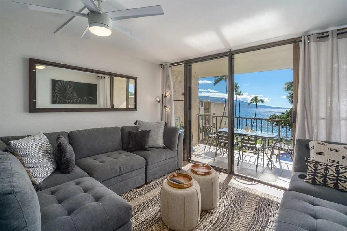 Chic Condo— Renovated & Refurnished 2023 / 2024 Wailuku