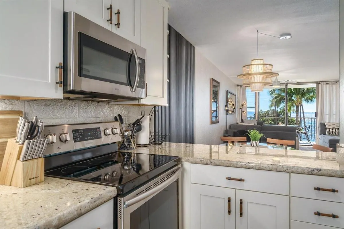 Chic Condo— Renovated & Refurnished 2023 / 2024 Wailuku United States
