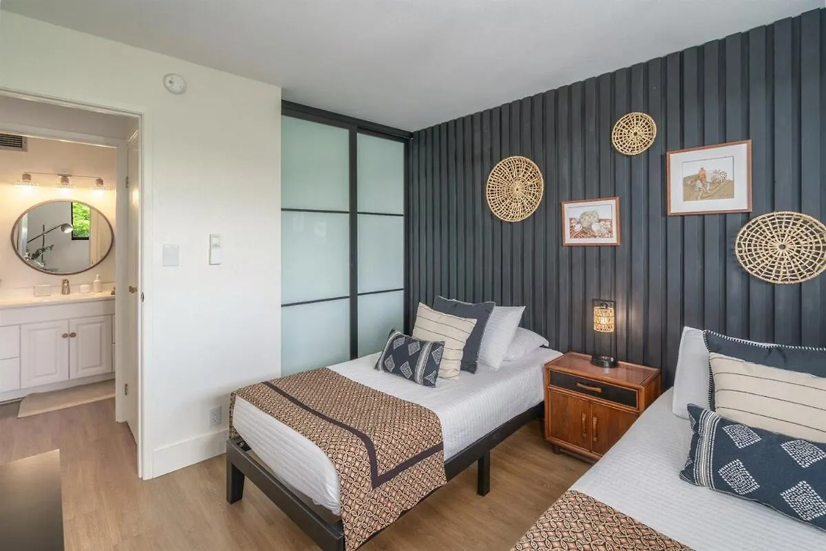Chic Condo— Renovated & Refurnished 2023 / 2024 Wailuku 0*,  United States
